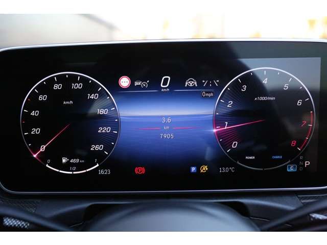 MERCEDES BENZ C CLAS 2024 Image 31