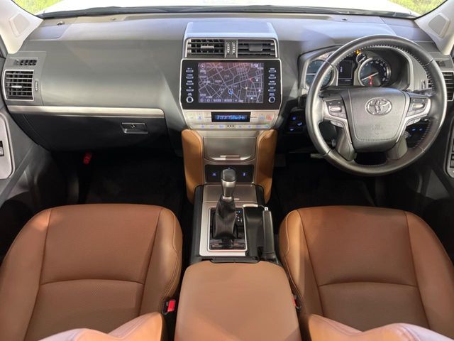 TOYOTA LANDCRUISER PRADO 2021 Image 31