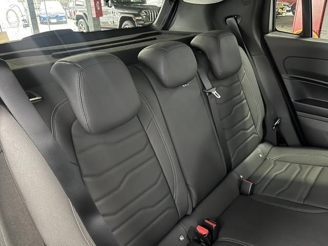 JEEP AVENGER 2024 Image 31