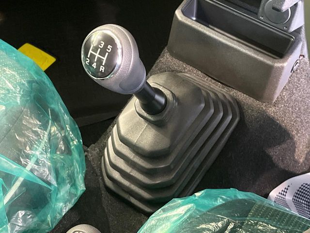 SUZUKI JIMNY NOMADE 2026 Image 31