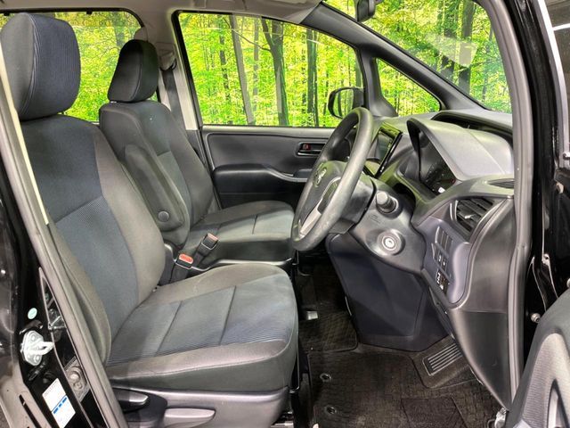 TOYOTA VOXY 4WD 2014 Image 31