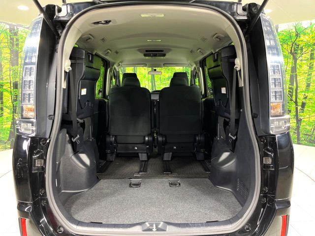 TOYOTA VOXY 4WD 2014 Image 31