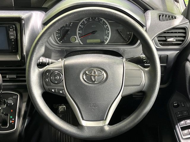 TOYOTA VOXY 4WD 2014 Image 31