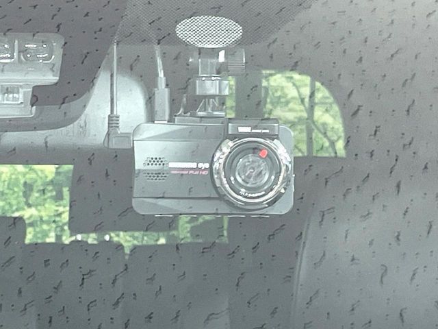 TOYOTA NOAH HYBRID 2017 Image 31