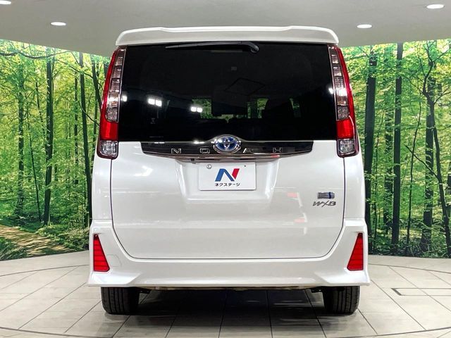 TOYOTA NOAH HYBRID 2017 Image 31