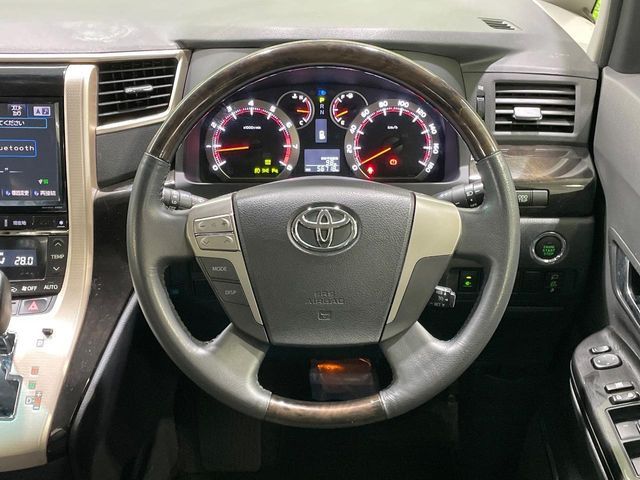 TOYOTA VELLFIRE 2014 Image 31