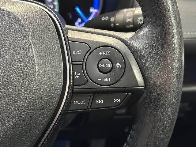 TOYOTA RAV4 HYBRID 4WD 2019 Image 31