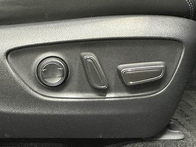 TOYOTA RAV4 HYBRID 4WD 2019 Image 31