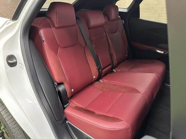 TOYOTA LEXUS RX500H 2023 Image 31