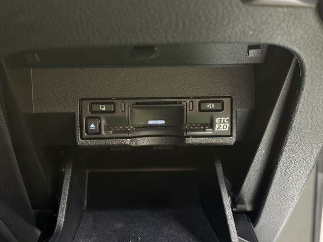 TOYOTA LEXUS RX500H 2023 Image 31