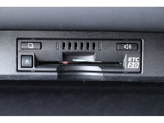 TOYOTA LEXUS NX300 2020 Image 31