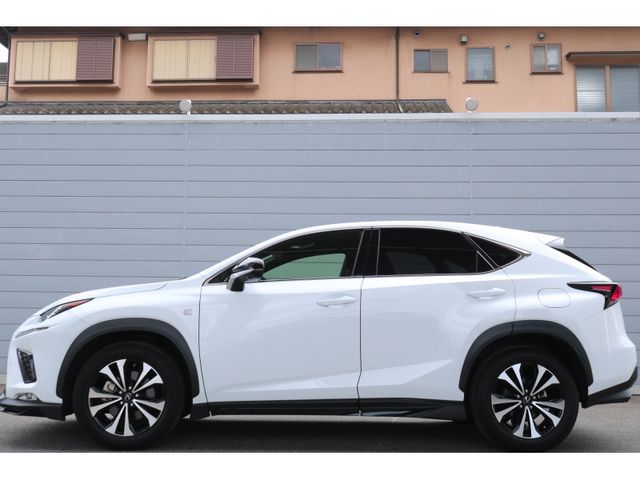 TOYOTA LEXUS NX300 2020 Image 31