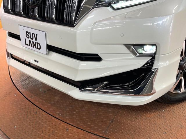 TOYOTA LANDCRUISER PRADO 2023 Image 31