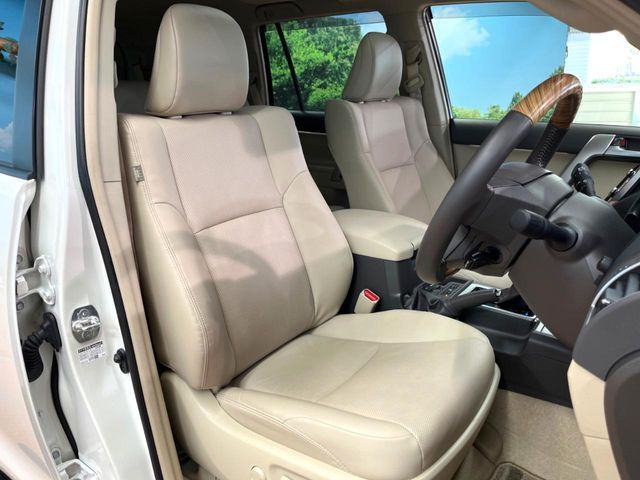 TOYOTA LANDCRUISER PRADO 2023 Image 31