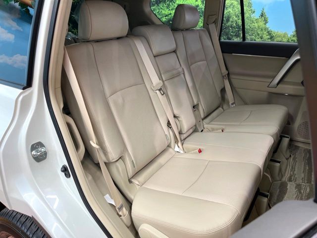 TOYOTA LANDCRUISER PRADO 2023 Image 31