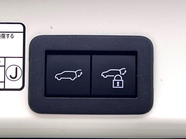 TOYOTA YARIS CROSS HYBRID 2021 Image 31