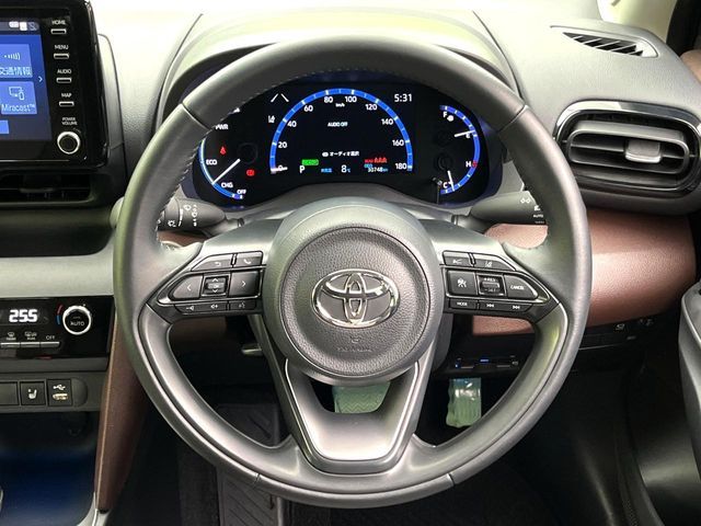 TOYOTA YARIS CROSS HYBRID 2021 Image 31