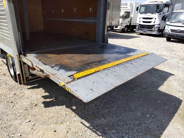 TOYOTA DYNA 2014 Image 31