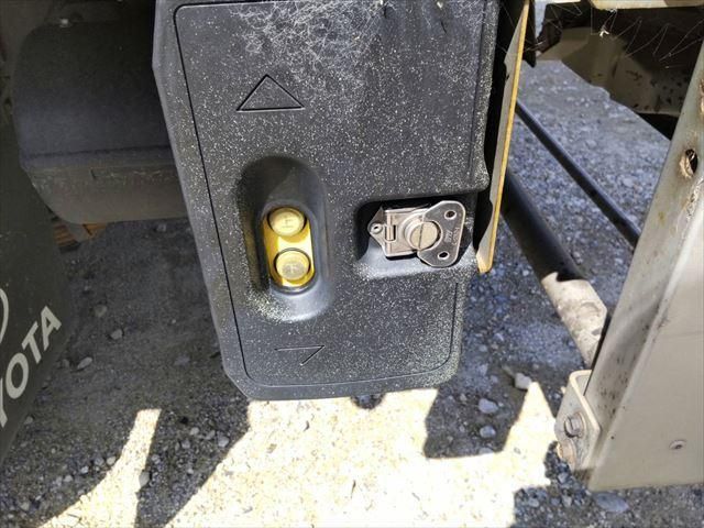 TOYOTA DYNA 2014 Image 31