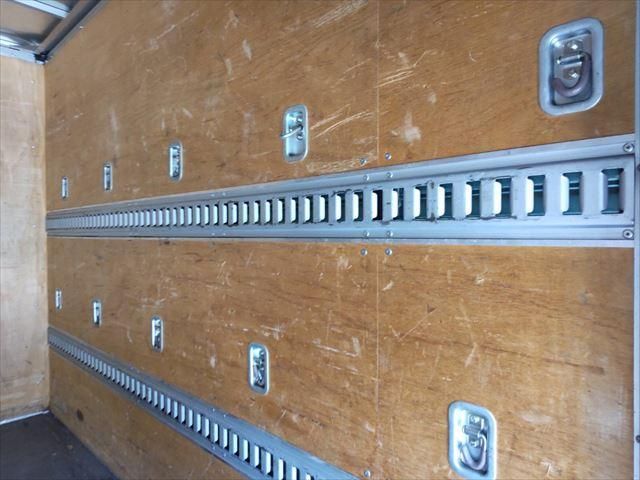 TOYOTA DYNA 2014 Image 31