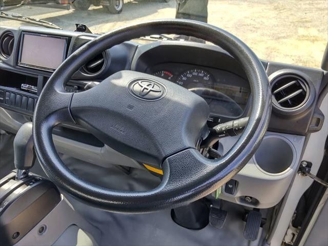 TOYOTA DYNA 2014 Image 31