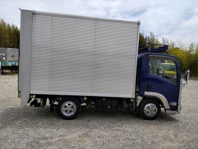 ISUZU ELF 2011 Image 31