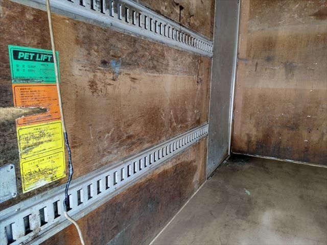 ISUZU ELF 2011 Image 31