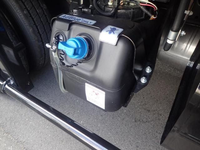 MITSUBISHI CANTER 2025 Image 31