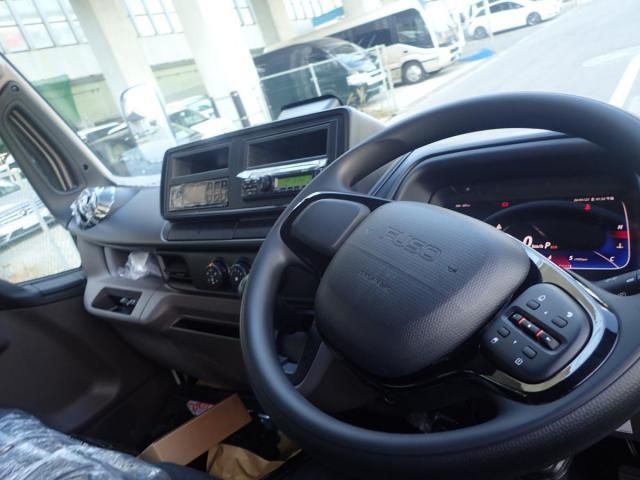 MITSUBISHI CANTER 2025 Image 31