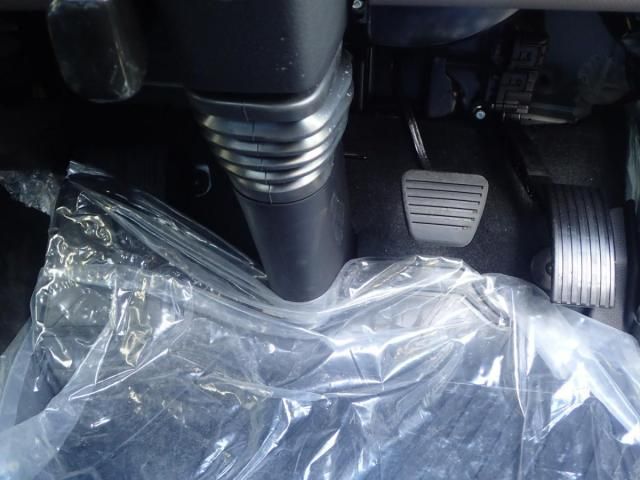 MITSUBISHI CANTER 2025 Image 31