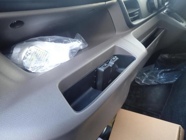 MITSUBISHI CANTER 2025 Image 31