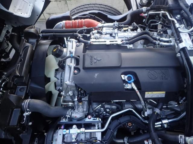 MITSUBISHI CANTER 2025 Image 31