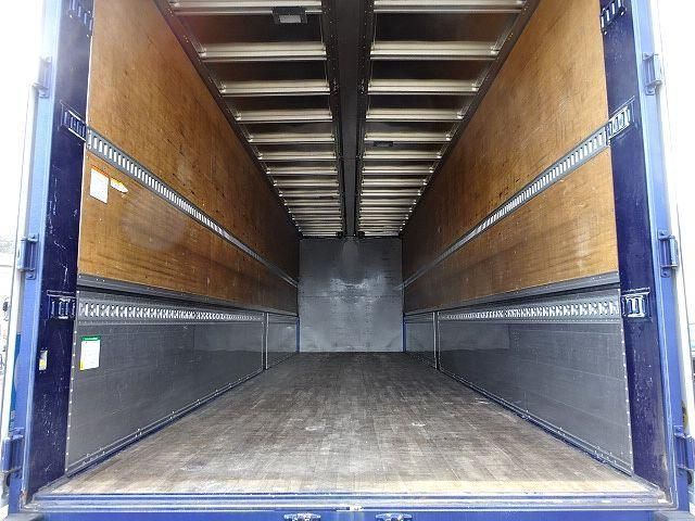 NISSAN DIESEL QUON 2020 Image 31