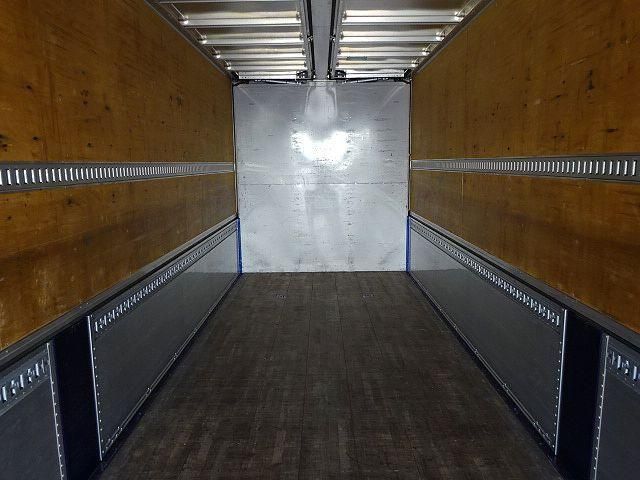 NISSAN DIESEL QUON 2020 Image 31