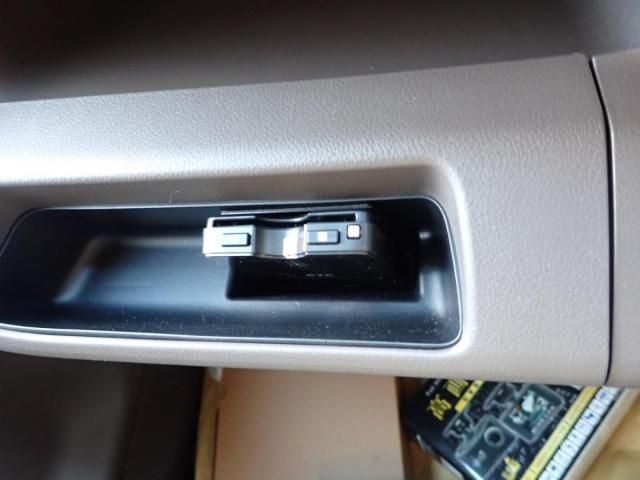 MITSUBISHI CANTER 2025 Image 31