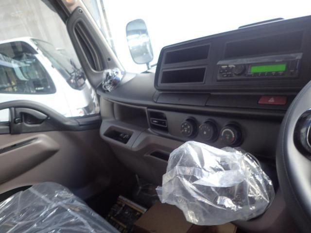 MITSUBISHI CANTER 2025 Image 31