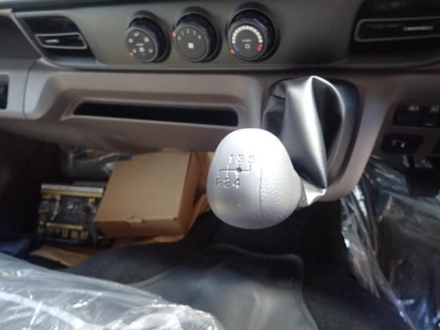 MITSUBISHI CANTER 2025 Image 31