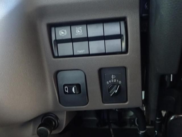 MITSUBISHI CANTER 2025 Image 31