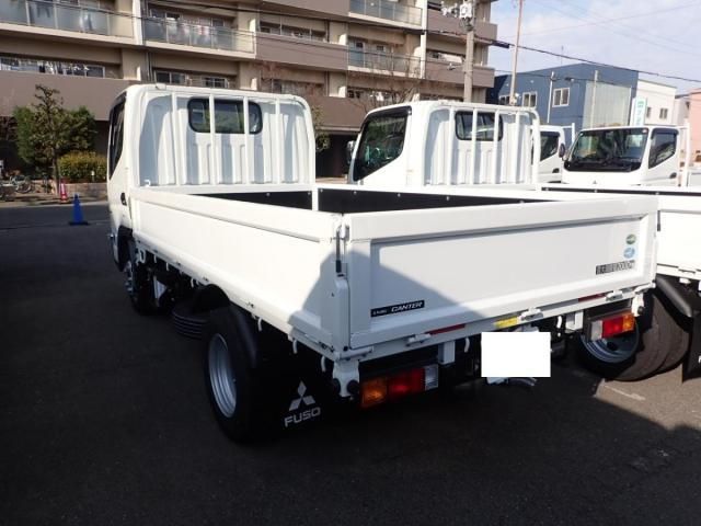 MITSUBISHI CANTER 2025 Image 31