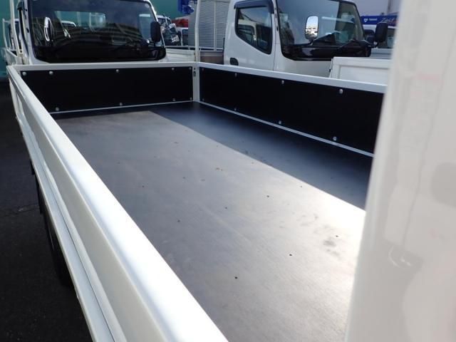 MITSUBISHI CANTER 2025 Image 31