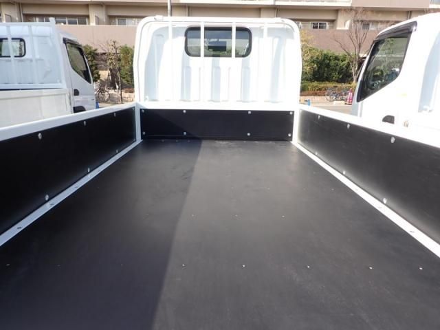 MITSUBISHI CANTER 2025 Image 31