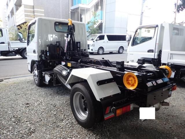 MITSUBISHI CANTER 2025 Image 31