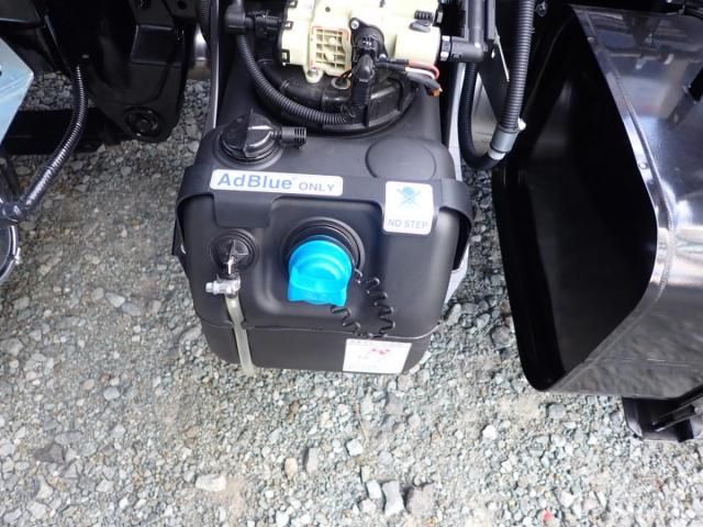 MITSUBISHI CANTER 2025 Image 31