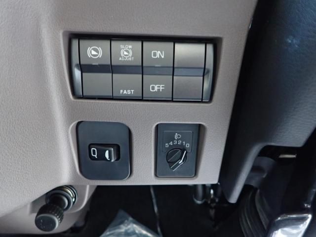 MITSUBISHI CANTER 2025 Image 31