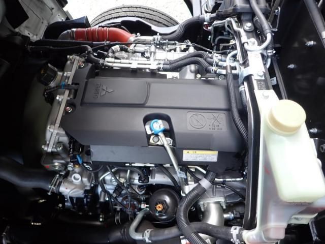 MITSUBISHI CANTER 2025 Image 31