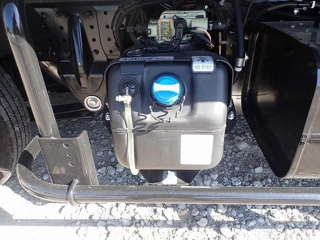 MITSUBISHI CANTER 2025 Image 31