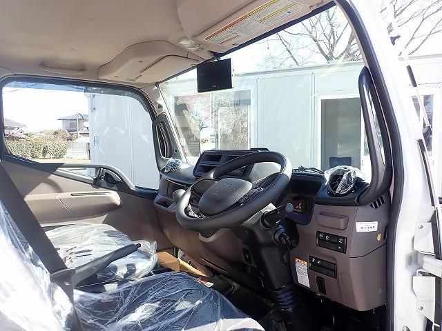 MITSUBISHI CANTER 2025 Image 31