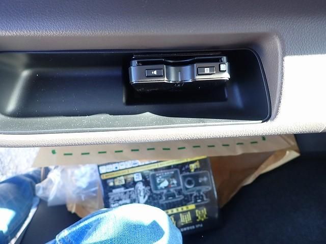 MITSUBISHI CANTER 2025 Image 31