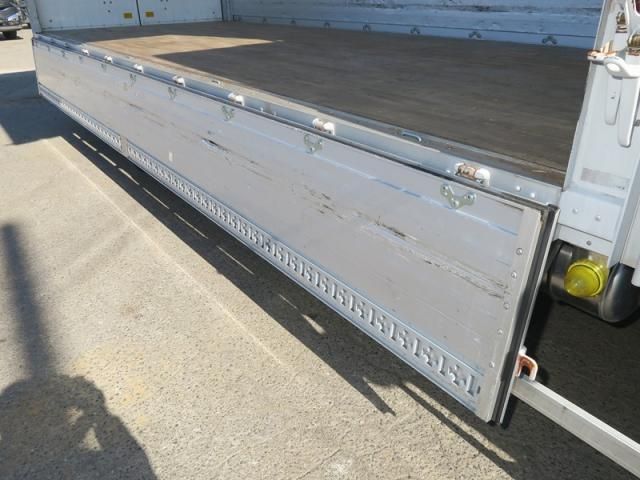 MITSUBISHI FUSOU FIGHTER 2017 Image 31