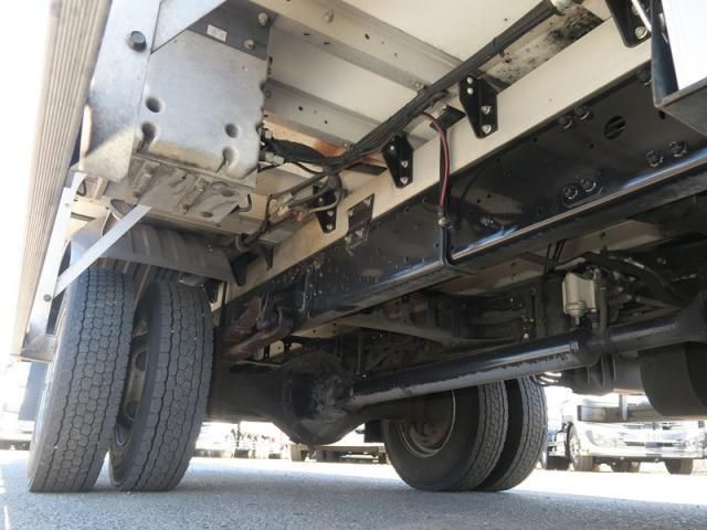 MITSUBISHI FUSOU FIGHTER 2017 Image 31